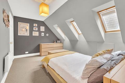22 Admiral Place, London, SE16 5NY