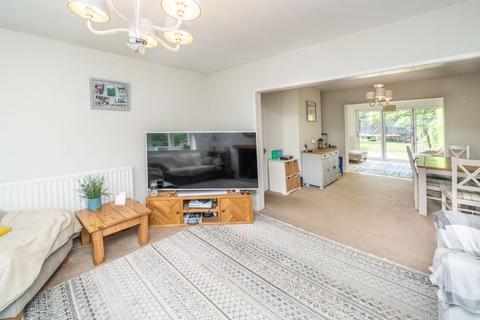 undefined, Kingsley Road, Kingswinford DY6