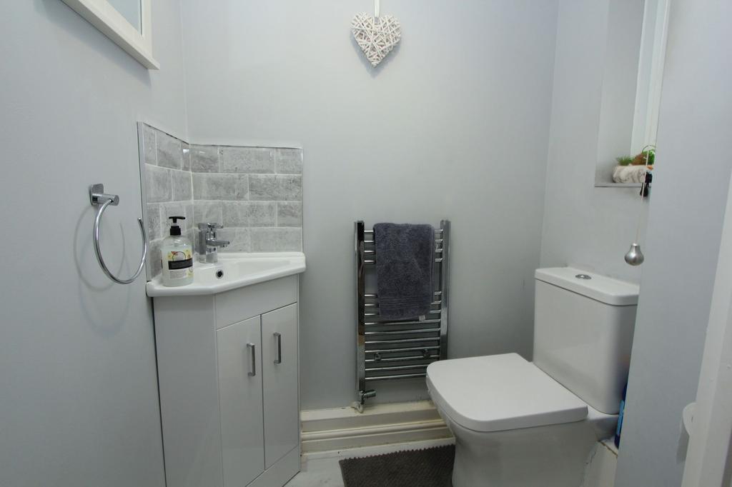 Cloakroom/WC