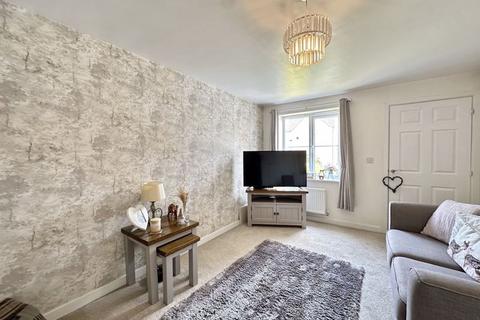 3 bedroom semi-detached house for sale, Friarwood Court, Pontefract WF8