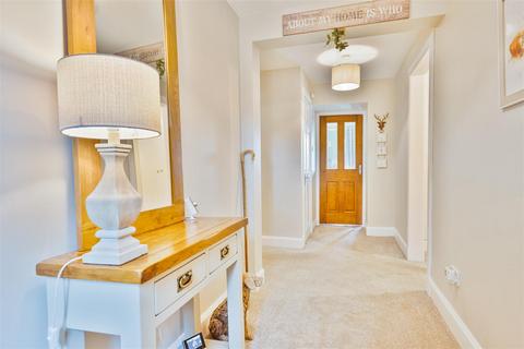 16 Carnwath Road, Kilncadzow, Carluke, ML8 4QW