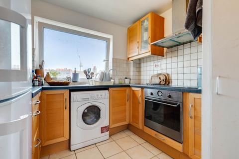 2 bedroom flat for sale, Flat , Martin Court,  Pelham Road, London