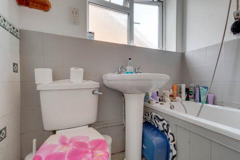 undefined, Flat , Pearson Court, Central Road, Morden