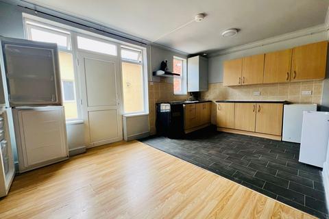 undefined, Hazelbury Crescent, Luton, Bedfordshire