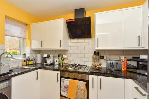 2 bedroom terraced house for sale, Merleburgh Drive, Kemsley, Sittingbourne, Kent