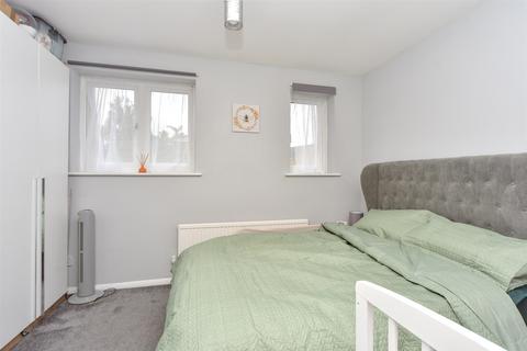 2 bedroom terraced house for sale, Merleburgh Drive, Sittingbourne ME10