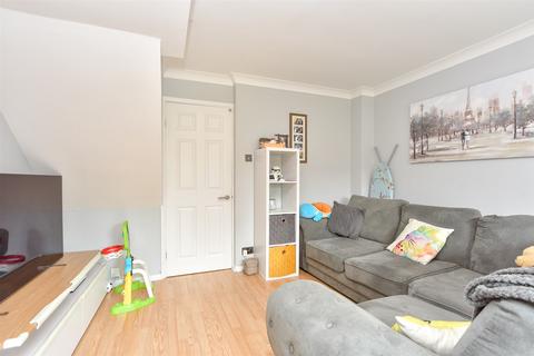2 bedroom terraced house for sale, Merleburgh Drive, Sittingbourne ME10