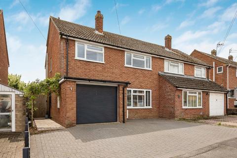 undefined, Cam, Dursley GL11