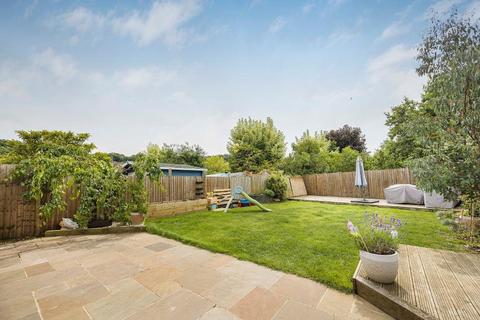 undefined, Cam, Dursley GL11