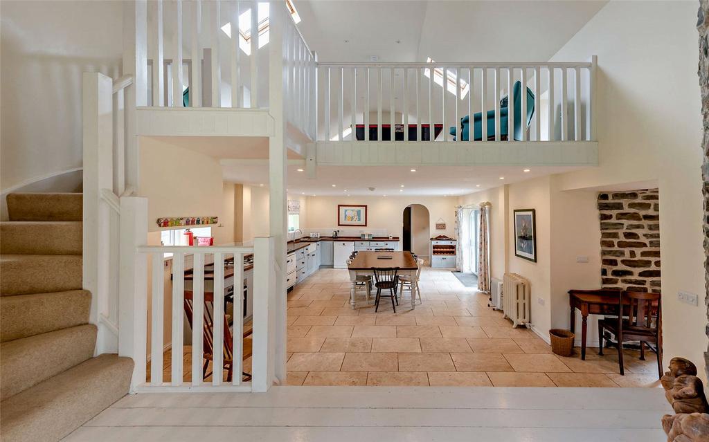Mezzanine Area