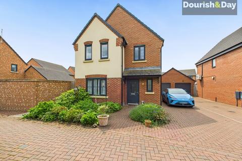 4 bedroom detached house for sale, Oriel View, Stafford ST16