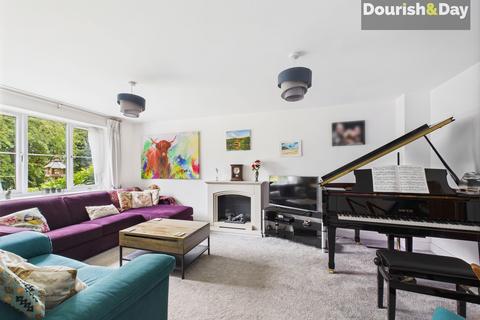 undefined, Oriel View, Stafford ST16