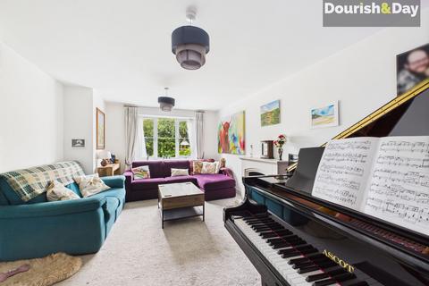 undefined, Oriel View, Stafford ST16