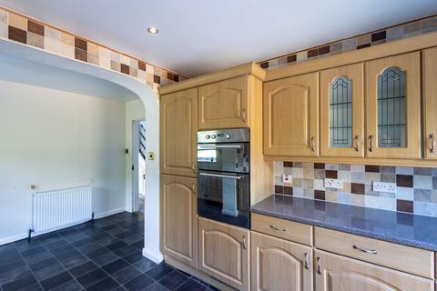 12 Birch Grove, Batley, WF17 0RQ
