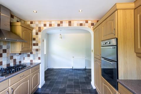 12 Birch Grove, Batley, WF17 0RQ