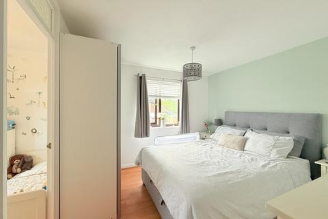 44 Ark Avenue, Grays, RM16 6QR
