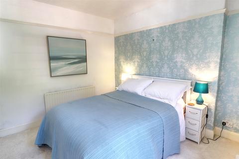 15 Broad Park Crescent, Ilfracombe, EX34 8DX