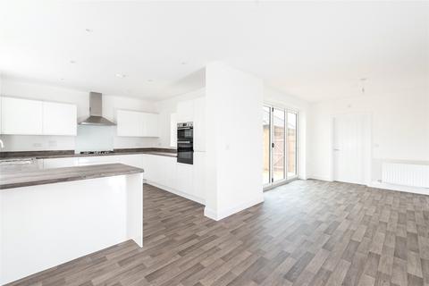 4 bedroom detached house for sale, Osier Way, Buckingham, Buckinghamshire, MK18