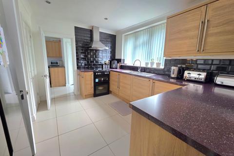 4 bedroom semi-detached house for sale, Coalpit Fields Road, Bedworth CV12