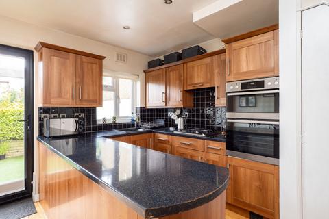 4 bedroom terraced house for sale, Lynmouth Avenue, Morden SM4