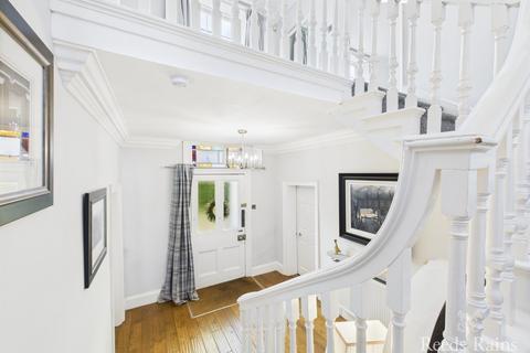 4 bedroom detached house for sale, Back Lane, Hull HU12