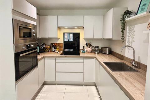 20 Crompton Avenue, Sprotbrough, Doncaster, DN5 8EE