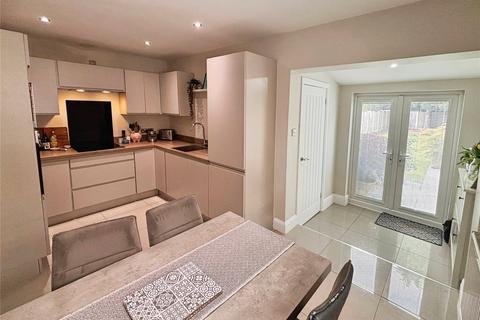 20 Crompton Avenue, Sprotbrough, Doncaster, DN5 8EE