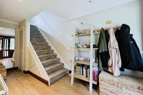 3 bedroom terraced house for sale, Ochiltree Court KY6