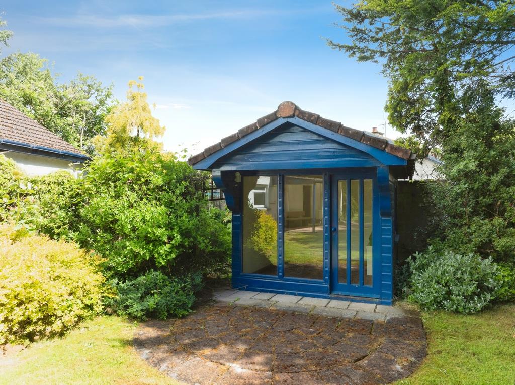 Garden &amp; Location