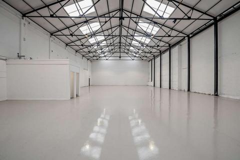 Warehouse to rent, Longbridge Hayes Rd Stoke On Trent ST6 4DS