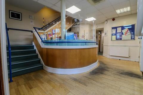 Healthcare facility to rent, 337 Uxbridge Rd London W3 9RA