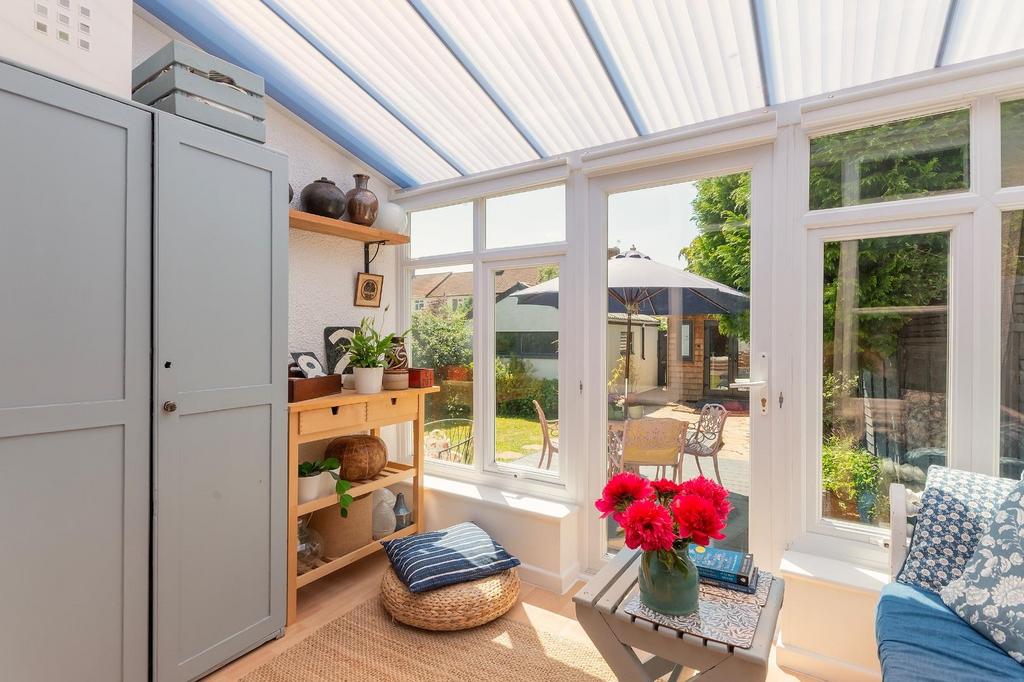 4 S4 RKE - Conservatory A.jpg