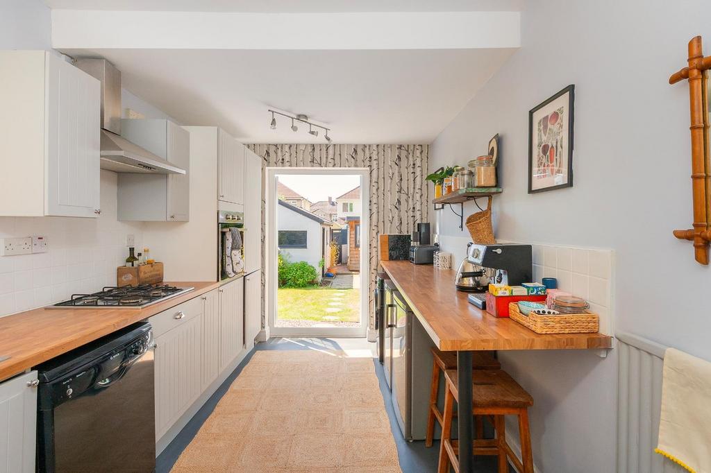 4 S4 RKE - Kitchen D.jpg