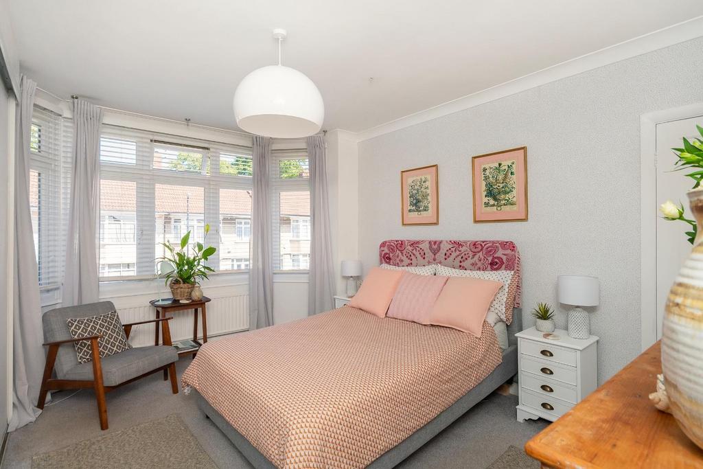4 S4 RKE - Bedroom B.jpg