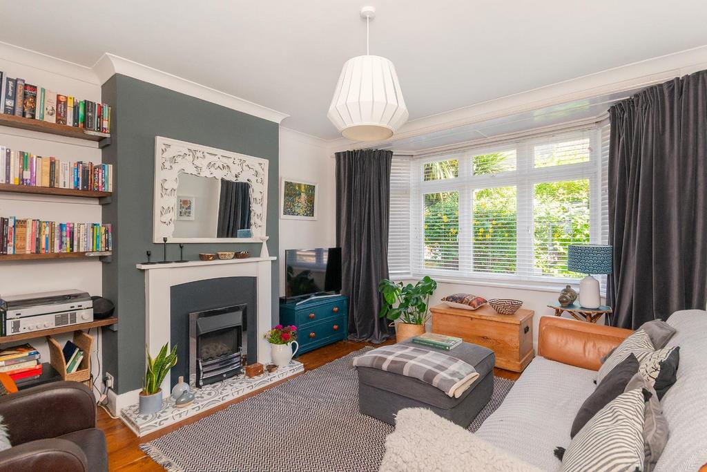 4 S4 RKE - Living Room C.jpg