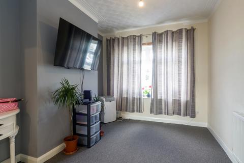 3 bedroom terraced house for sale, Crowhill Avenue, Cleethorpes DN35