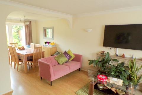 21 Hazelton Close, Bournemouth, BH7 7JF