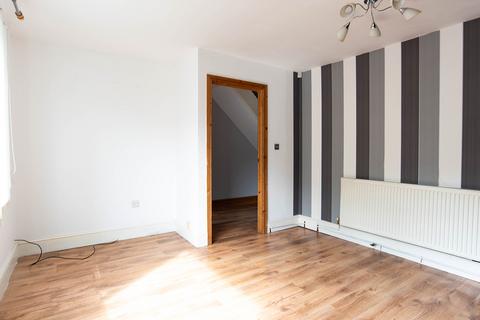 undefined, Catherine Close, Nottingham NG6