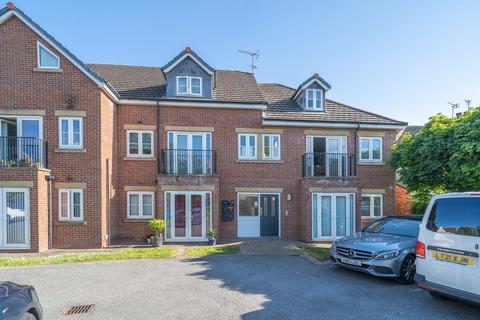 3 bedroom flat for sale, Kenyons Place, Liverpool Road, Lydiate, L31