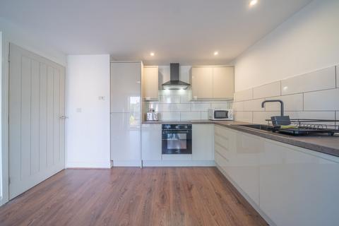 3 bedroom flat for sale, Kenyons Place, Liverpool Road, Lydiate, L31