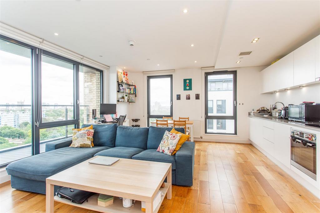 Kitchen/Reception