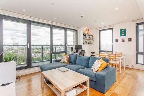 1 bedroom flat for sale, Regalia Point, Bethnal Green, E2