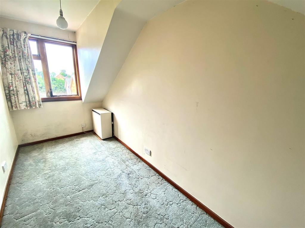 Bed 4.jpg