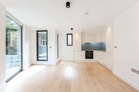 3 bedroom flat for sale, Finchley Road, London NW3