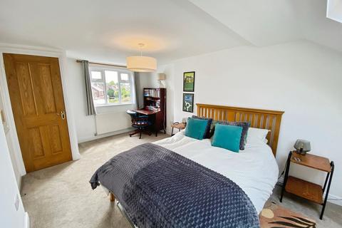 13 Kingsley Road, Manchester, M22 4NH