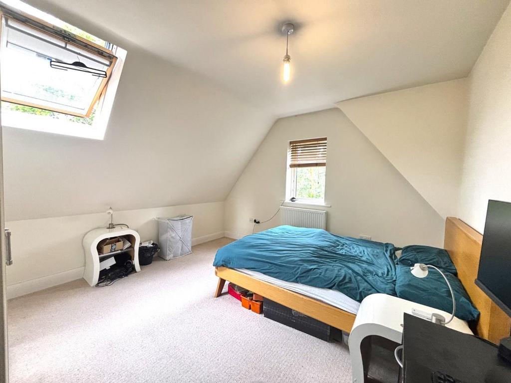 Bedroom 1.jpeg