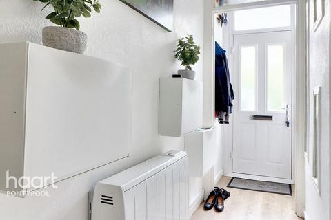 undefined, Rochdale Terrace, Pontypool