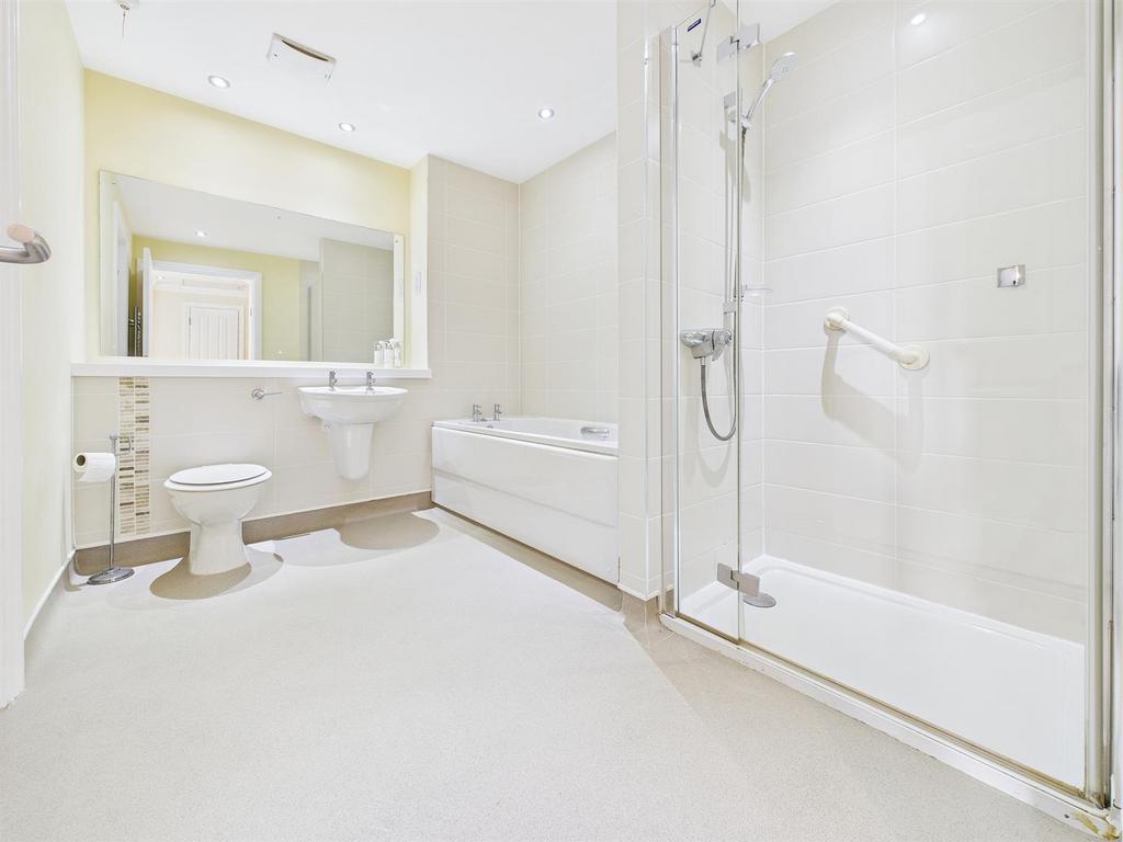 CAM02655 G0-PR0313-STILL004 alt.jpg