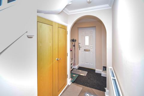 5 bedroom townhouse for sale, St. Kitts Drive, Eastbourne BN23