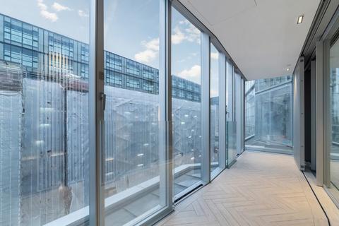 1 bedroom flat for sale, Pearce House, Circus Road West, SW11